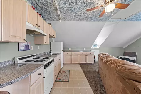 Kitchen - 6935 Big Bend Dr, Saint Cloud, FL 34771 photo 9 of 10