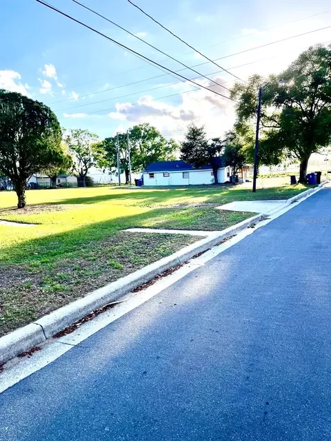333 Weaver Ave, Lake Wales, FL 33853