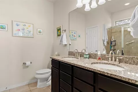 Bath - 3673 Moca Dr, Saint Cloud, FL 34772 photo 2 of 3