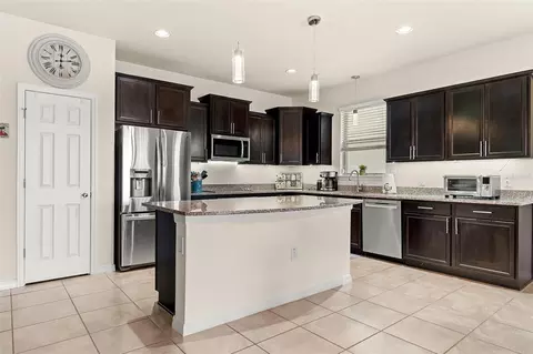Kitchen - 3673 Moca Dr, Saint Cloud, FL 34772 photo 2 of 4