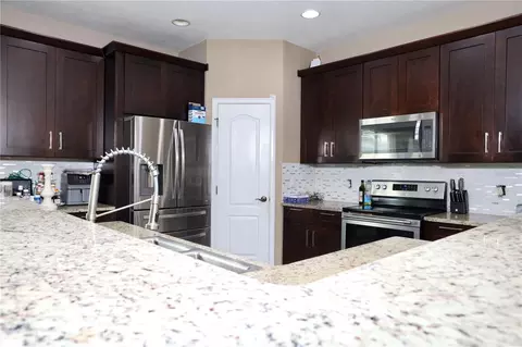 Kitchen - 13622 Darchance Rd, Windermere, FL 34786 photo 3 of 5