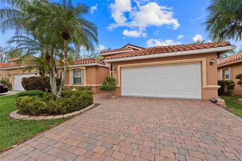 7548 Caprio Dr, Boynton Beach, FL 33472