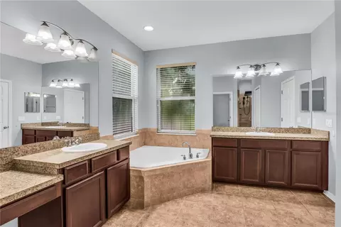 Bath - 3402 Mccormick Woods Dr, Ocoee, FL 34761 photo 3 of 6