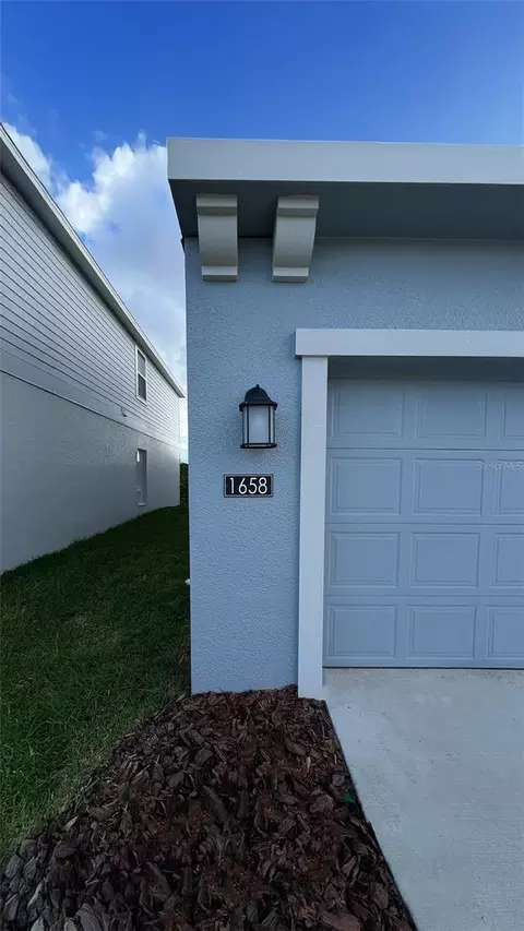 Exterior - 1658 Teagan Ln, Winter Haven, FL 33884 photo 6 of 8