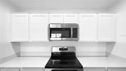 Kitchen - 1658 Teagan Ln, Winter Haven, FL 33884 photo 4 of 5