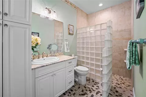 Bath - 6900 Ranchero Ct, Saint Cloud, FL 34771 photo 8 of 16