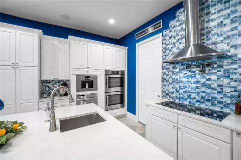 Kitchen - 6900 Ranchero Ct, Saint Cloud, FL 34771 photo 4 of 7