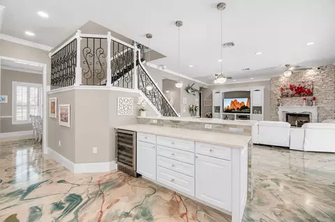 Entry Way - 6900 Ranchero Ct, Saint Cloud, FL 34771 photo 3 of 7
