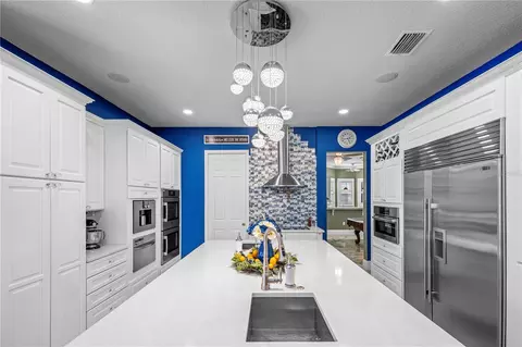 Kitchen - 6900 Ranchero Ct, Saint Cloud, FL 34771 photo 3 of 7