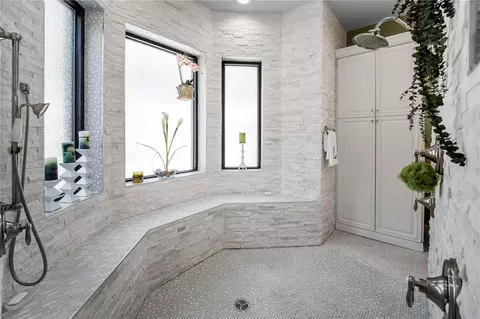 Bath - 6900 Ranchero Ct, Saint Cloud, FL 34771 photo 7 of 16