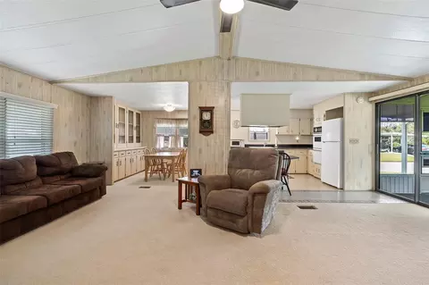 2519 Independence Ln, Saint Cloud, FL 34772 photo 10