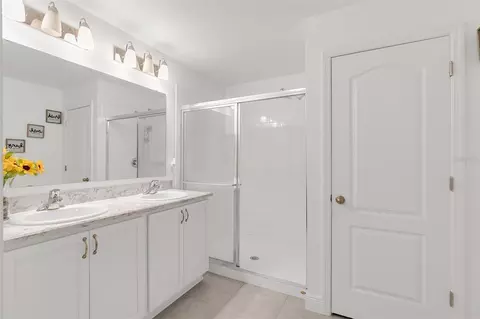 Bath - 1877 River Crest Ave, Saint Cloud, FL 34771 photo 1 of 3