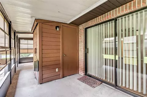 Exterior - 2791 King Oak Cir, Saint Cloud, FL 34769 photo 6 of 8