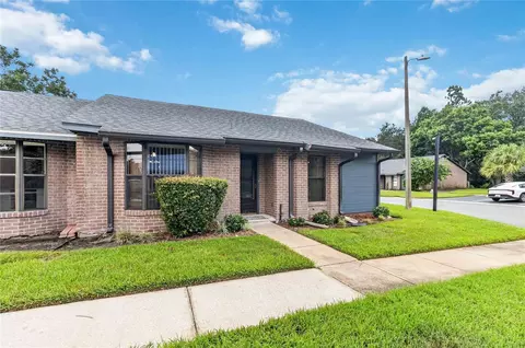 Exterior - 2791 King Oak Cir, Saint Cloud, FL 34769 photo 3 of 8