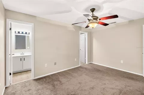 Bedroom - 2791 King Oak Cir, Saint Cloud, FL 34769 photo 2 of 6