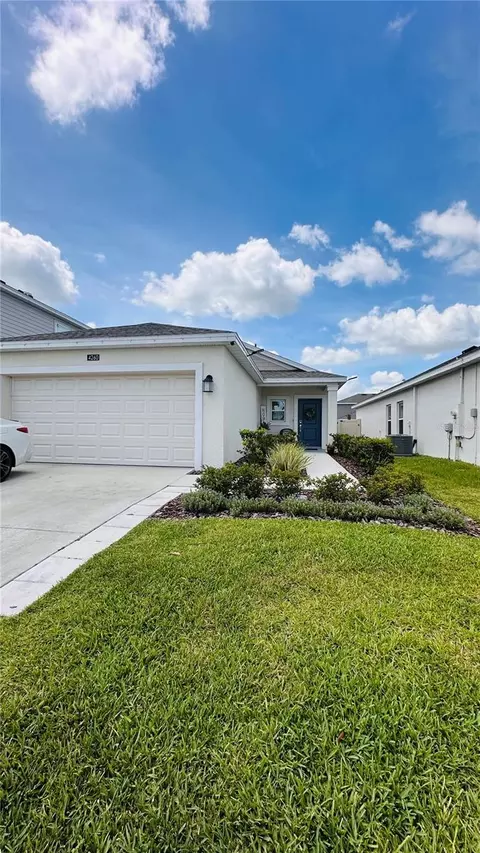 4260 Pebbles Throw Dr, Kissimmee, FL 34746