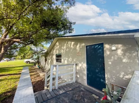 Exterior - 1611 Salmon St, Saint Cloud, FL 34771 photo 4 of 9