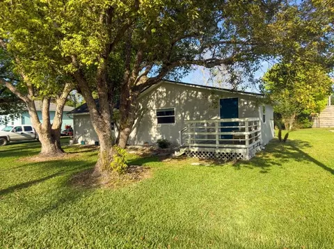 Exterior - 1611 Salmon St, Saint Cloud, FL 34771 photo 2 of 9