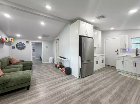 Entry Way - 1611 Salmon St, Saint Cloud, FL 34771 photo 4 of 4
