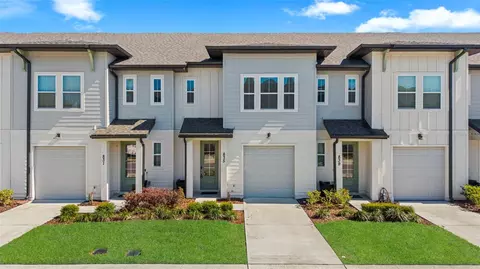 835 Longboat Dr, Davenport, FL 33896