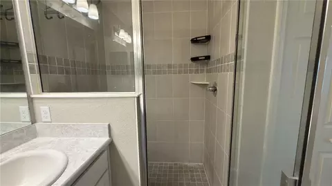 Bath - 485 Windy Willow Way, Saint Cloud, FL 34771 photo 3 of 3