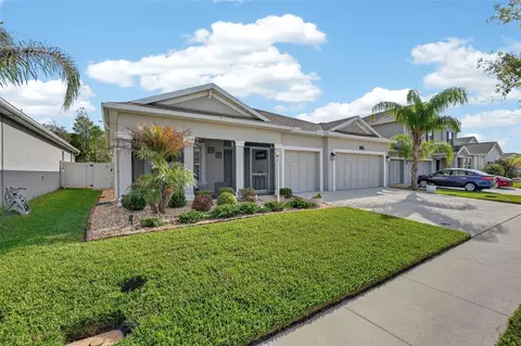 Exterior - 4221 Holstein St, Saint Cloud, FL 34772 photo 3 of 8