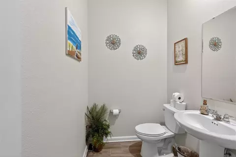 Bath - 4221 Holstein St, Saint Cloud, FL 34772 photo 3 of 5