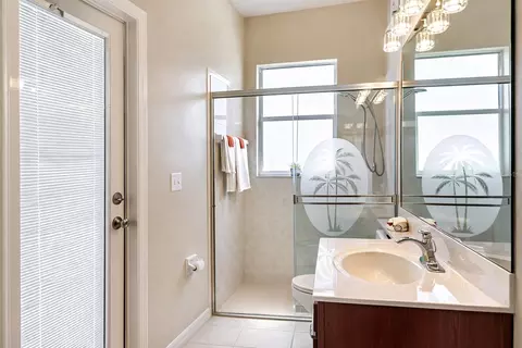Bath - 6002 Renaissance Ct, Saint Cloud, FL 34772 photo 3 of 3