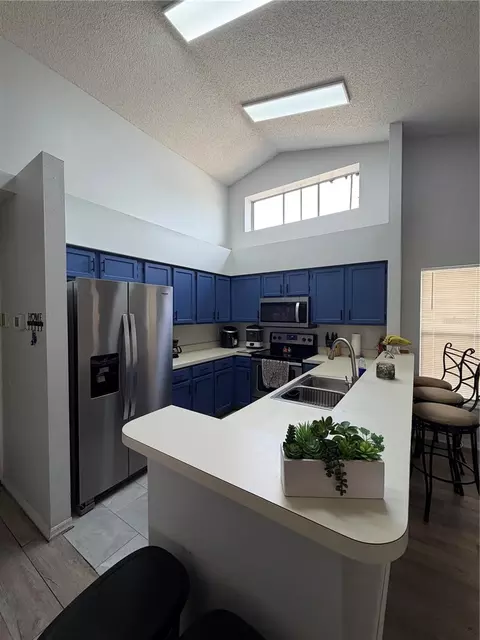 Kitchen - 9508 Glenpointe Dr, Riverview, FL 33569 photo 1 of 2