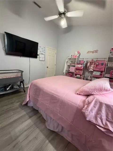 Bedroom - 9508 Glenpointe Dr, Riverview, FL 33569 photo 2 of 4