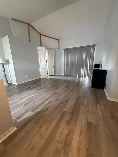 Living - 9508 Glenpointe Dr, Riverview, FL 33569 photo 2 of 3