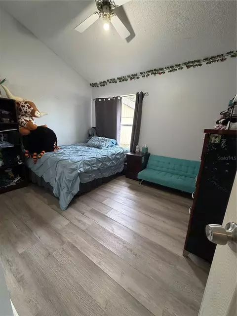 Bedroom - 9508 Glenpointe Dr, Riverview, FL 33569 photo 4 of 4