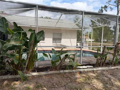 Exterior - 9508 Glenpointe Dr, Riverview, FL 33569 photo 5 of 6