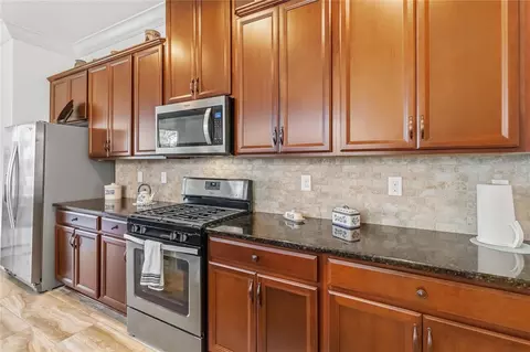Kitchen - 2489 Datura Loop, Saint Cloud, FL 34772 photo 5 of 7