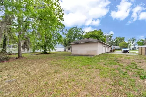 Exterior - 5141 SE 36th Ave, Ocala, FL 34480 photo 5 of 6