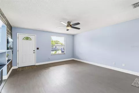 Living - 118 Georgia Ave, Saint Cloud, FL 34769 photo 3 of 3