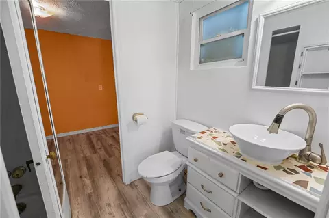 Bath - 1600 Gar St, Saint Cloud, FL 34771 photo 3 of 3