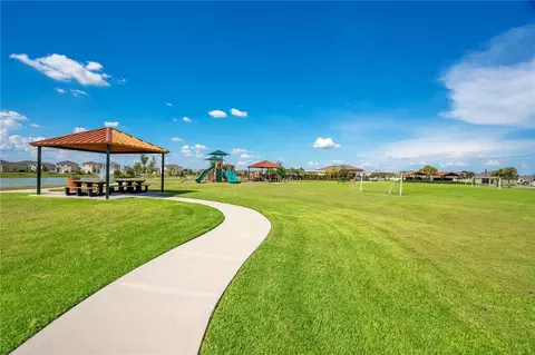 View/Area - 167 Eagleview Loop, Davenport, FL 33837 photo 7 of 10