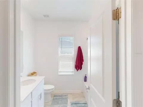 Bath - 6242 Lakepine St, Saint Cloud, FL 34771 photo 2 of 3