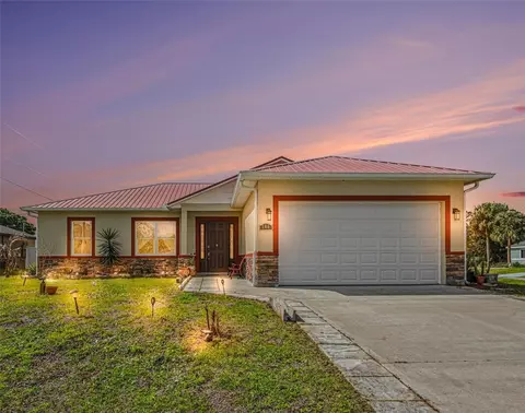 700 Cleaves St SE, Palm Bay, FL 32909