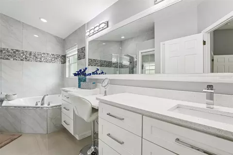 Bath - 120 Rachel Lin Ln, Saint Cloud, FL 34771 photo 3 of 7