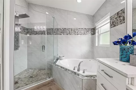 Bath - 120 Rachel Lin Ln, Saint Cloud, FL 34771 photo 4 of 7