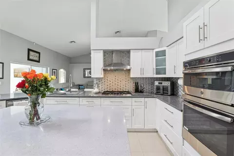Kitchen - 120 Rachel Lin Ln, Saint Cloud, FL 34771 photo 4 of 6