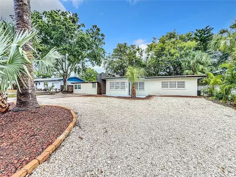 2107 Pine Ter, Sarasota, FL 34231