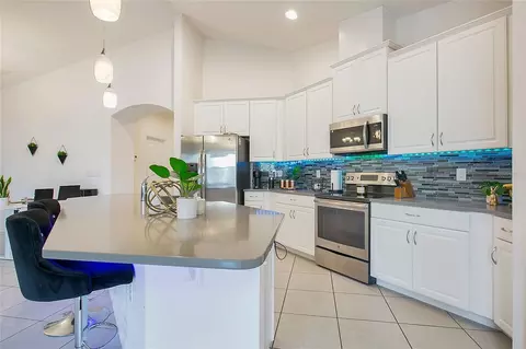 Kitchen - 5149 Ravena Ave E, Saint Cloud, FL 34771 photo 3 of 4