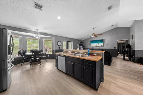 Kitchen - 1965 Mustang Ct, Saint Cloud, FL 34771 photo 4 of 6