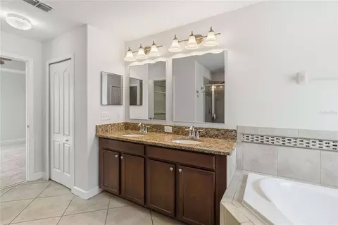 Bath - 3209 Bayflower Ave, Saint Cloud, FL 34773 photo 4 of 6
