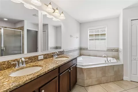 Bath - 3209 Bayflower Ave, Saint Cloud, FL 34773 photo 2 of 6