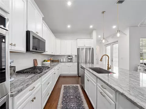 Kitchen - 7484 Estuary Lake Loop, Celebration, FL 34747 photo 3 of 6