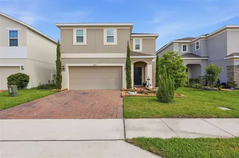 1669 Swan Swim Dr, Davenport, FL 33837
